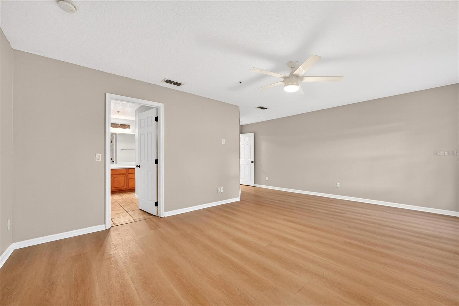 WEKIVA PARK TWNHMS - Residential