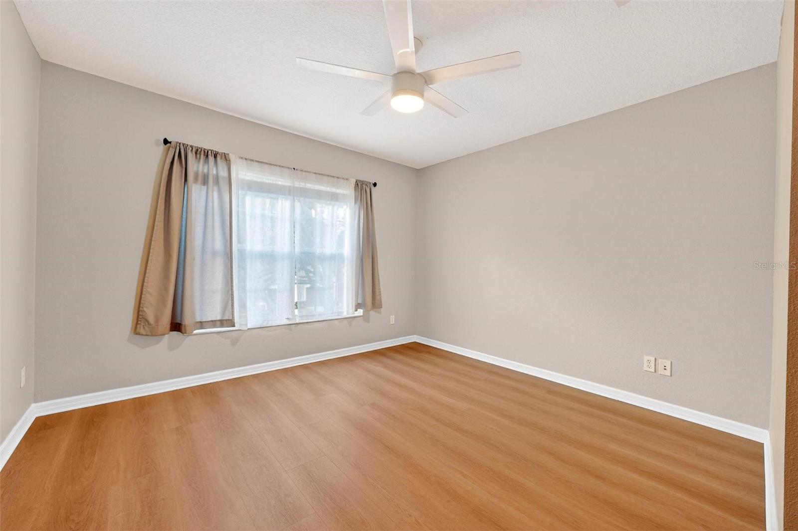 WEKIVA PARK TWNHMS - Residential