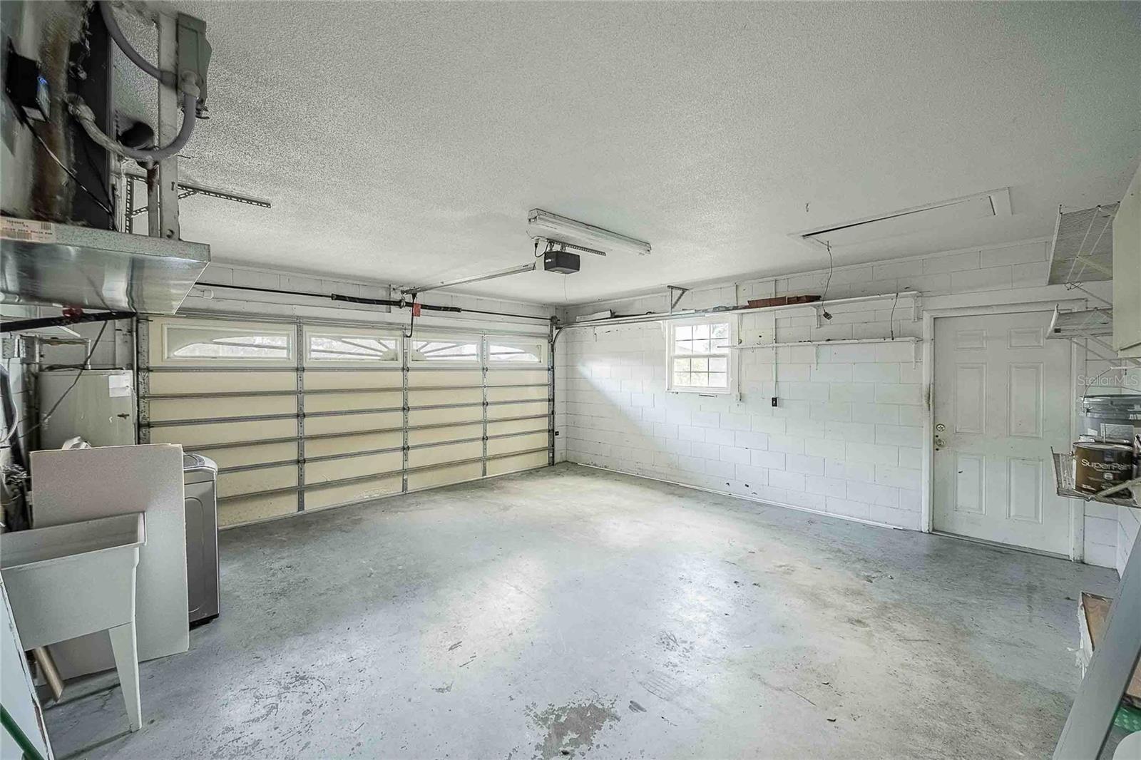 SUMMERHAVEN SHORES - Residential