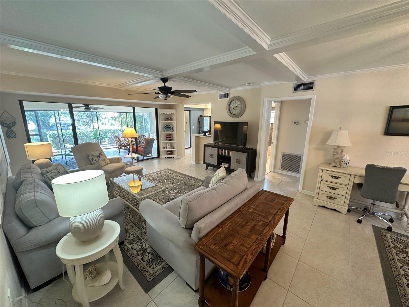 4572 RED MAPLE ROAD 901