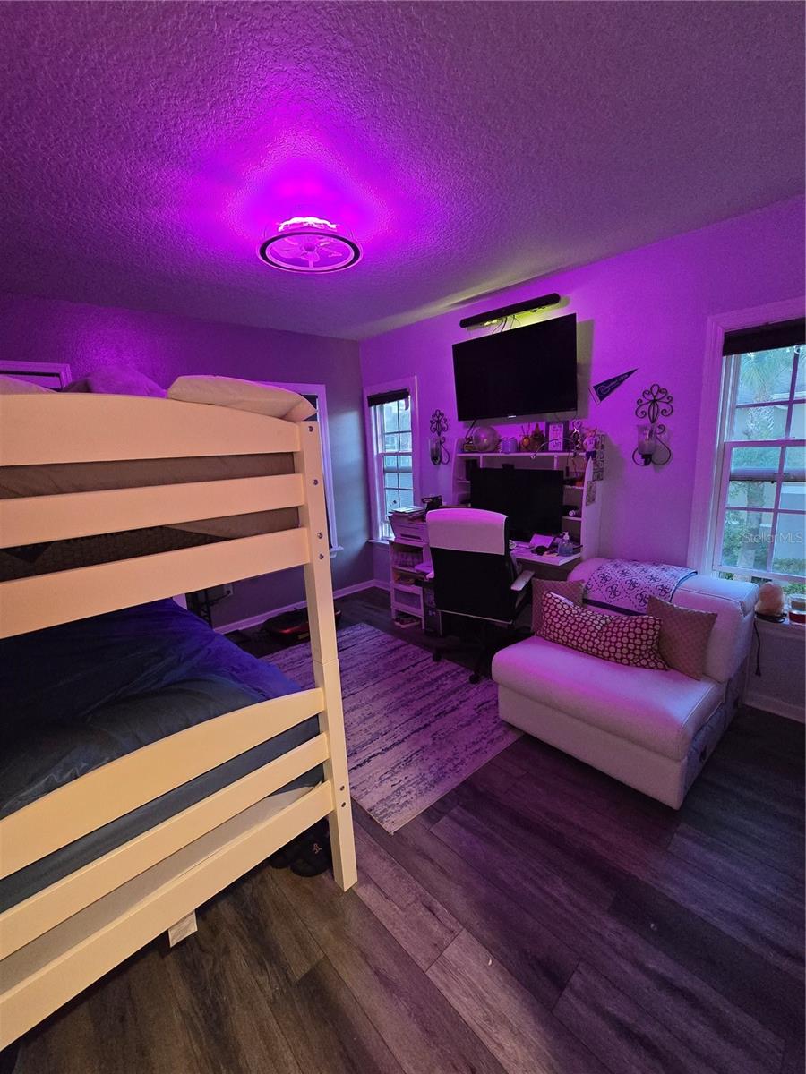 COURTNEY LANDING CONDOMINIUM - Residential