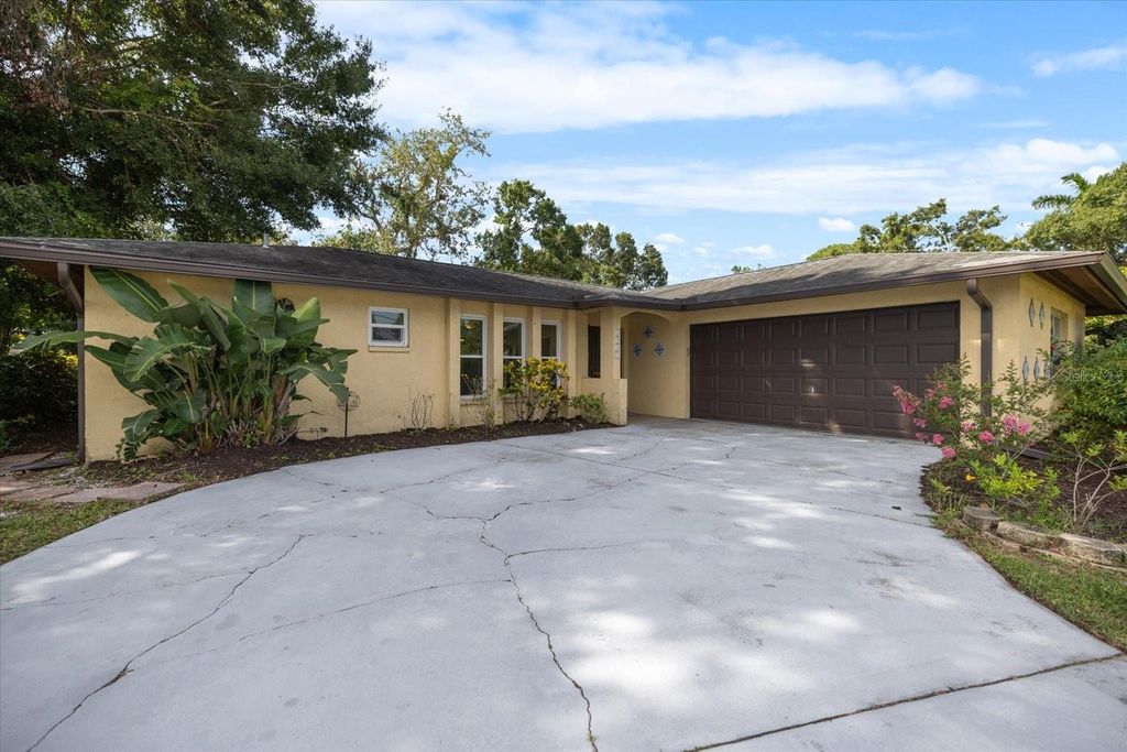 Photo of 2517 Amanda Drive, Sarasota, FL 34232 (MLS # A4658614)
