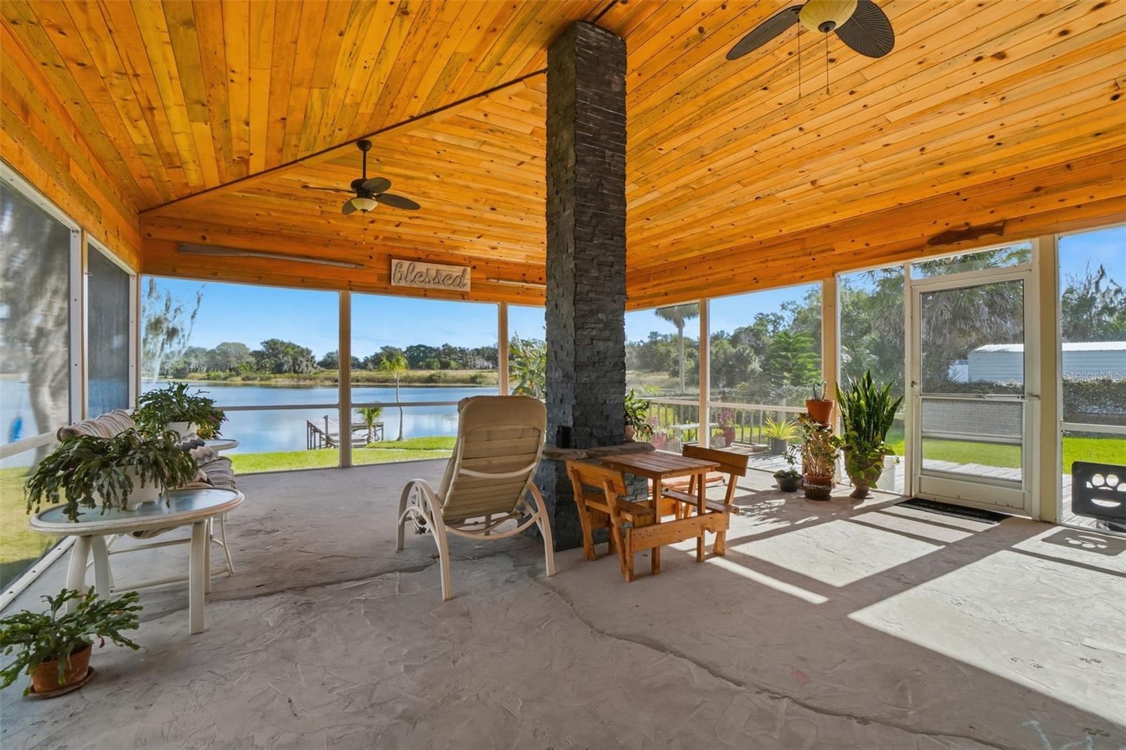 LAKENRIDGE - Residential