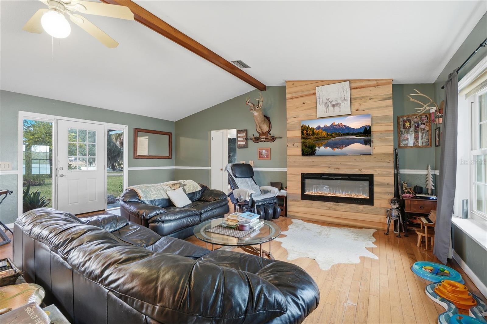 LAKENRIDGE - Residential