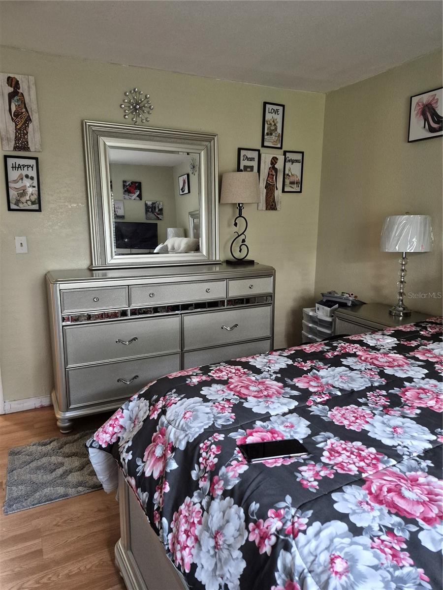 OAK SHADOWS CONDO - Residential