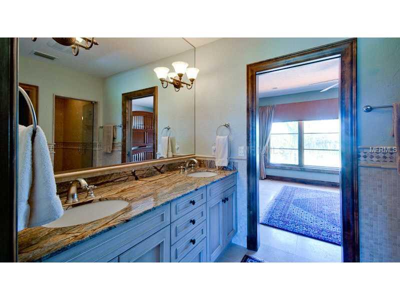 HOLMES BEACH 16TH UNIT - Residential