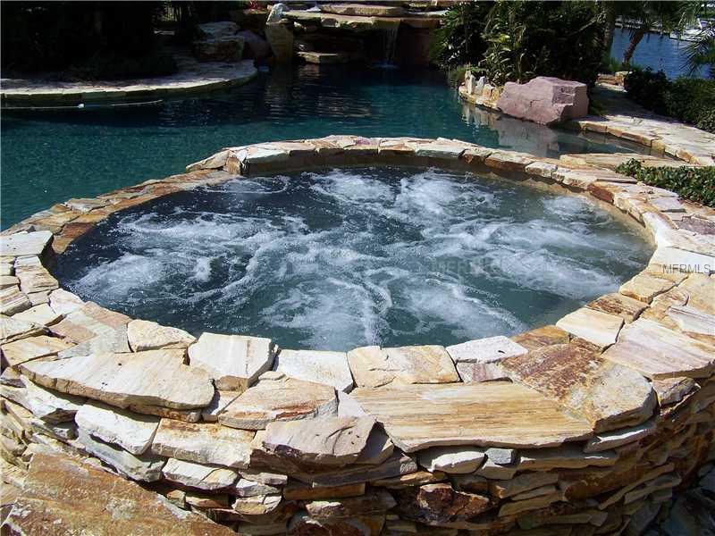 HOLMES BEACH 16TH UNIT - Residential