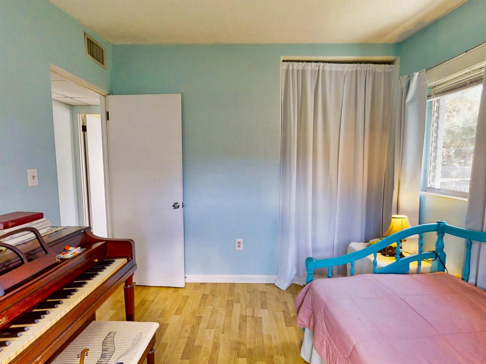 Mendells Hawks Park - Residential