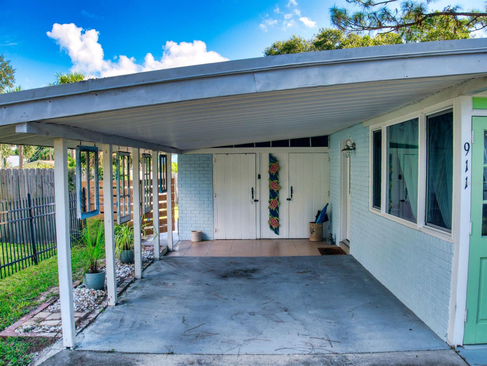 Mendells Hawks Park - Residential