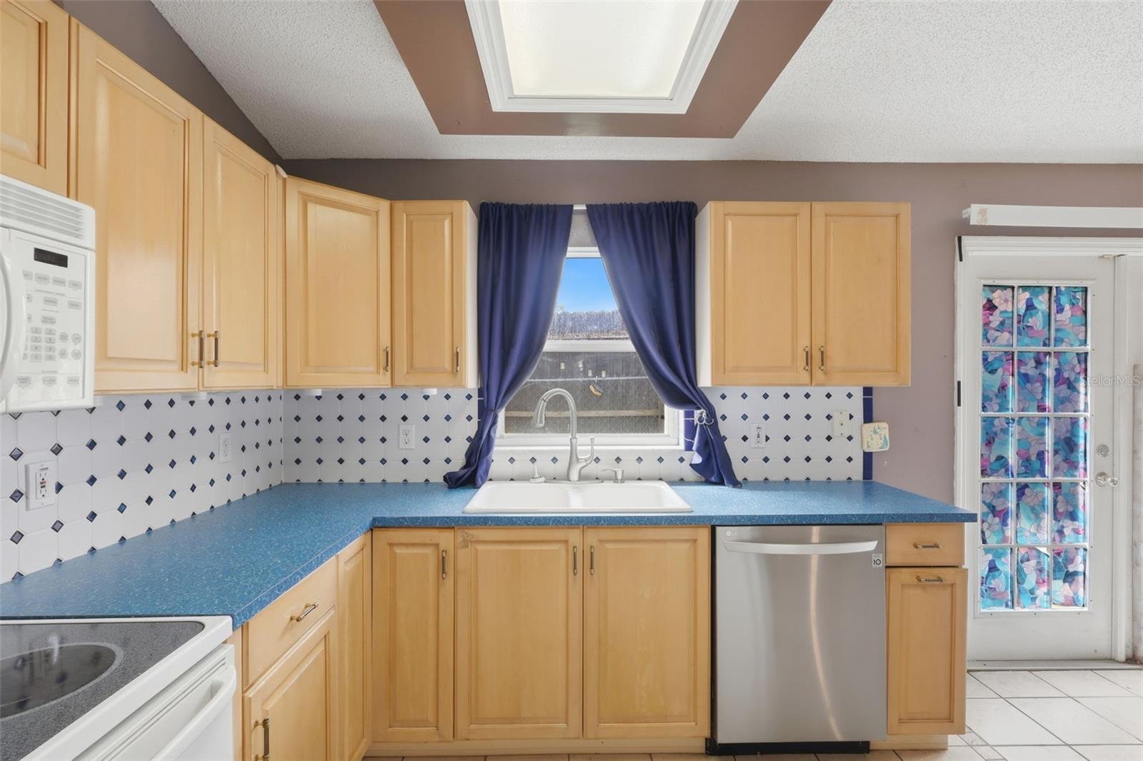 ORANGE CITY TERRACE - Residential