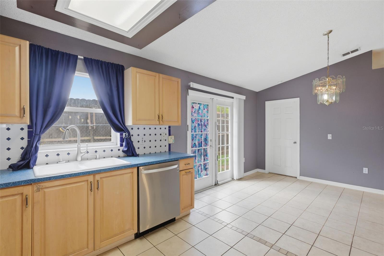 ORANGE CITY TERRACE - Residential