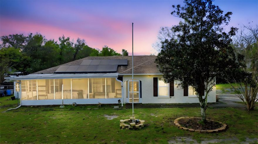 HERE IS YOUR OPPORTUNITY TO OWN A HOME FOR APROXIMATELY $1,000.00 CASH OUT OF POCKET.  OWNER HAS AGREED TO PAY A MAXIMUM OF $9,800.00 FOR THE CLOSING COSTS  AND PREPAIDS FOR THE NEW BUYER. CALL TO SEE IF YOU QUALIFY.  THE BUYER'S ONLY COSTS WOULD BE INSPECTIONS AND APPRAISAL.  THIS  3 BEDROOM 2 BATH  2 CAR GARAGE HOME IS READY FOR YOU.  THIS HOME BOASTS ALL MAIN AREAS ARE CERAMIC TILE, LARGE BEDROOMS, 2 SCREENED PORCHES, FENCED YARD, AND MUCH MORE.  SELLER IS PAYING OFF THE SOLAR PANELS  AT CLOSING OFFERING ECO-FRIENDLY SAVINGS FOR YEARS TO COME.  THIS WON'T LAST LONG- DON'T MISS THE OPPORTUNTIY.  PRICED BELOW APPRAISED VALUE!!!