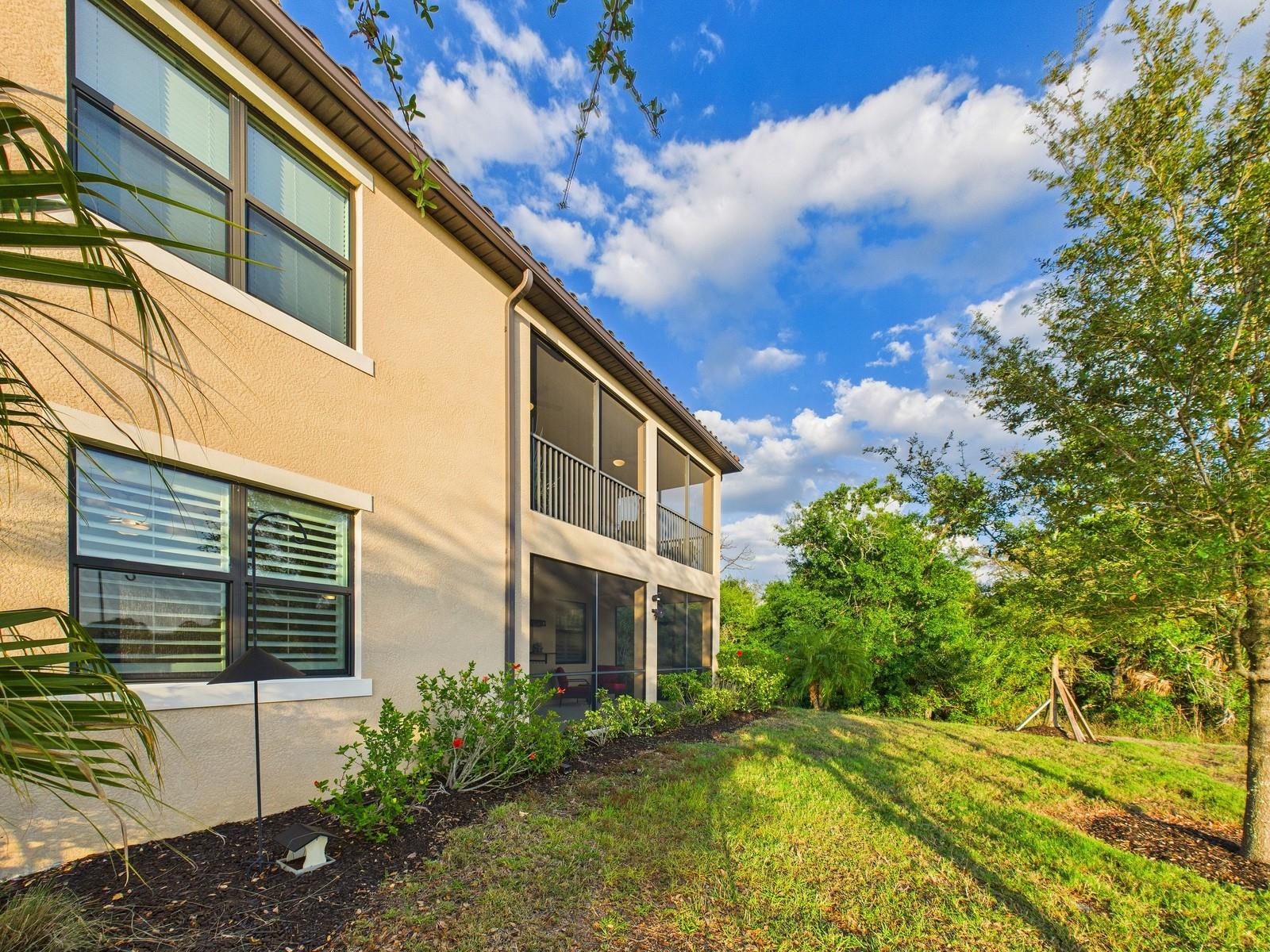 COACH HOMES 3/GRAN PARADISO BL - Residential