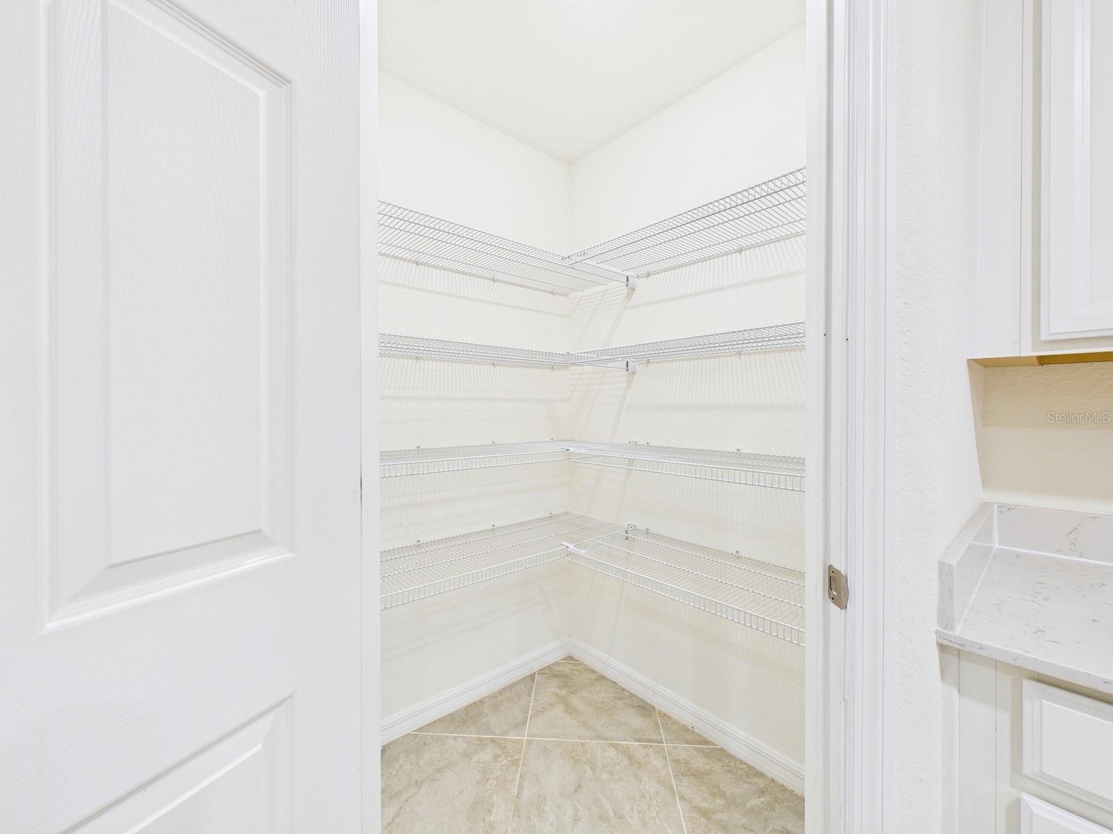 COACH HOMES 3/GRAN PARADISO BL - Residential