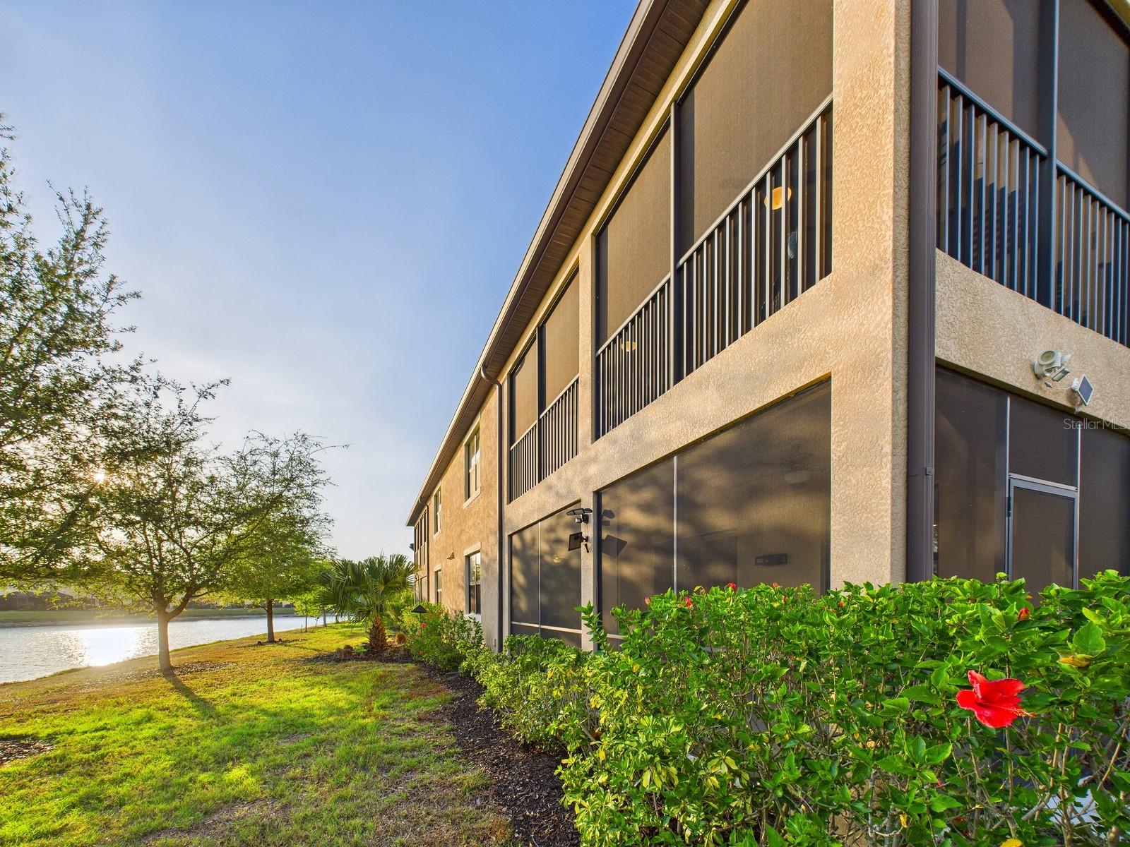 COACH HOMES 3/GRAN PARADISO BL - Residential