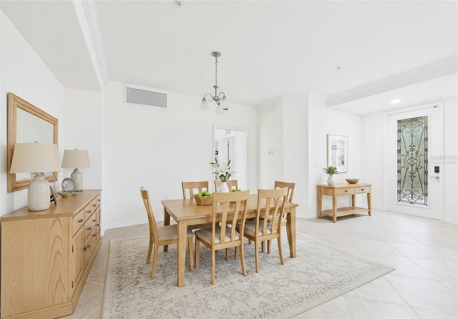 COACH HOMES 3/GRAN PARADISO BL - Residential