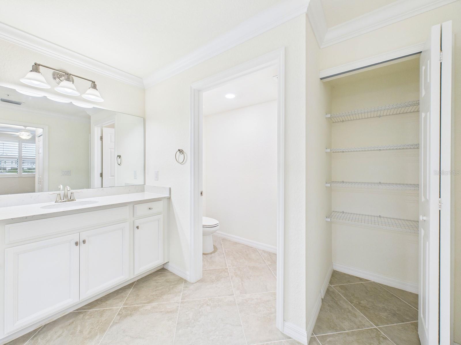 COACH HOMES 3/GRAN PARADISO BL - Residential