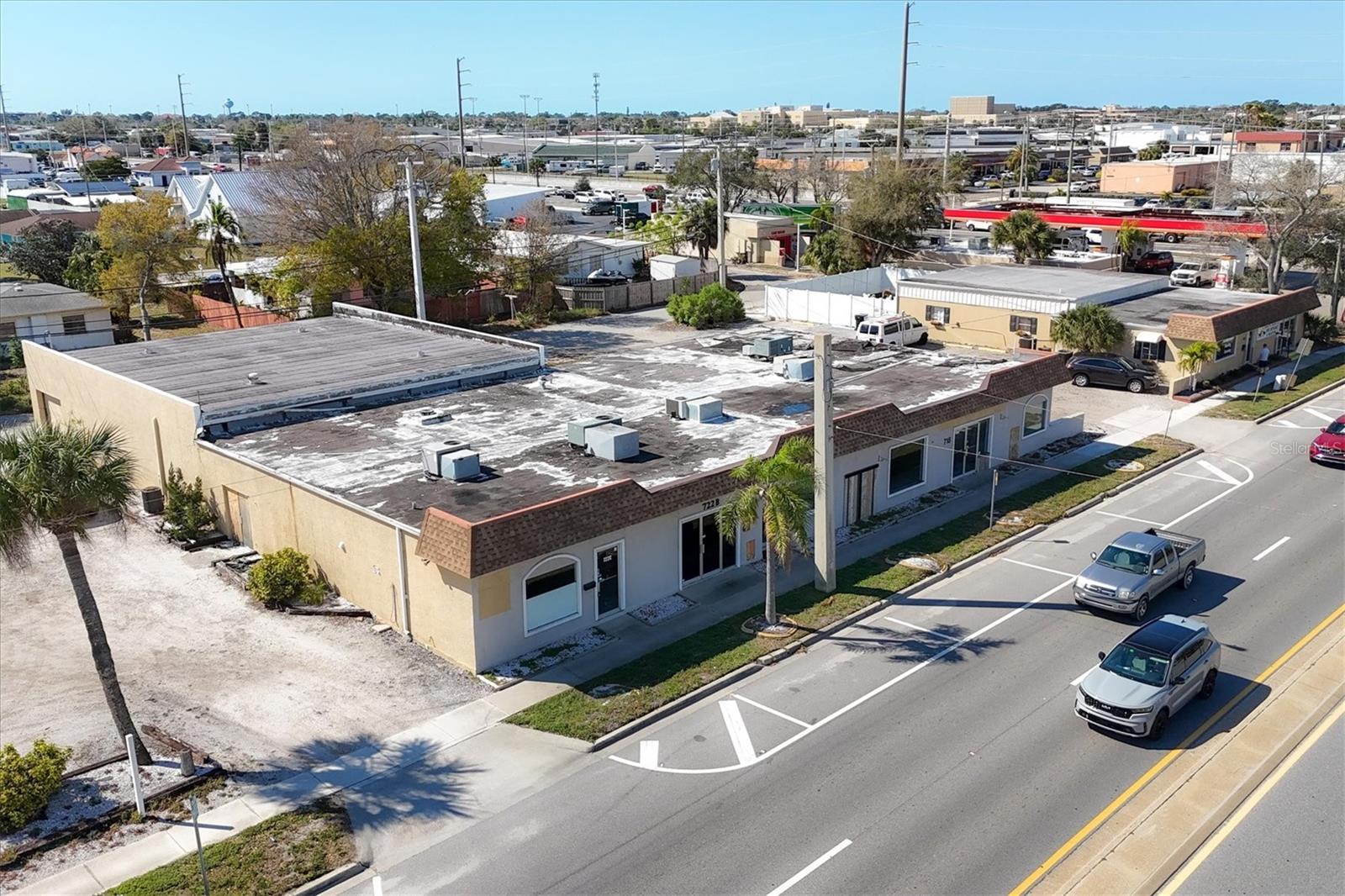NORTH EDGEWOOD SEC OF VENICE - Commercial Sale