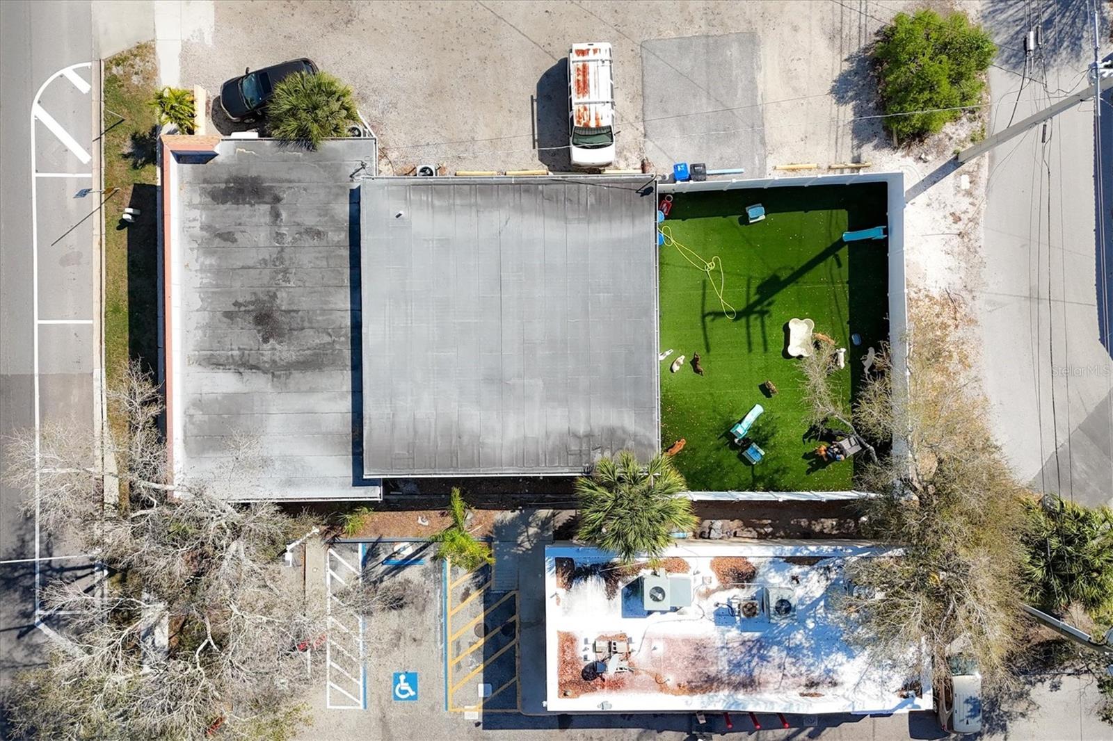 NORTH EDGEWOOD SEC OF VENICE - Commercial Sale