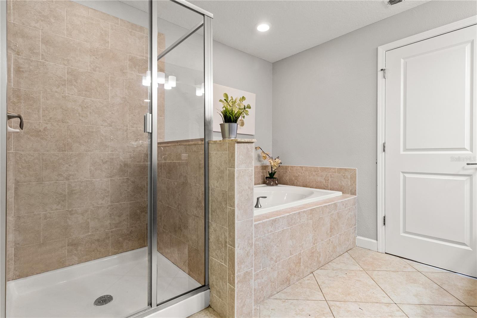 ARBORS/WIREGRASS RANCH - Residential