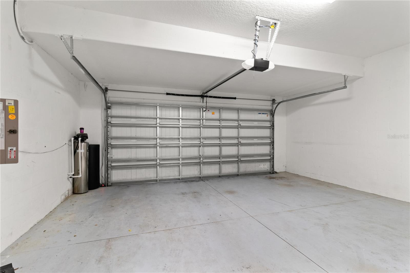 ARBORS/WIREGRASS RANCH - Residential