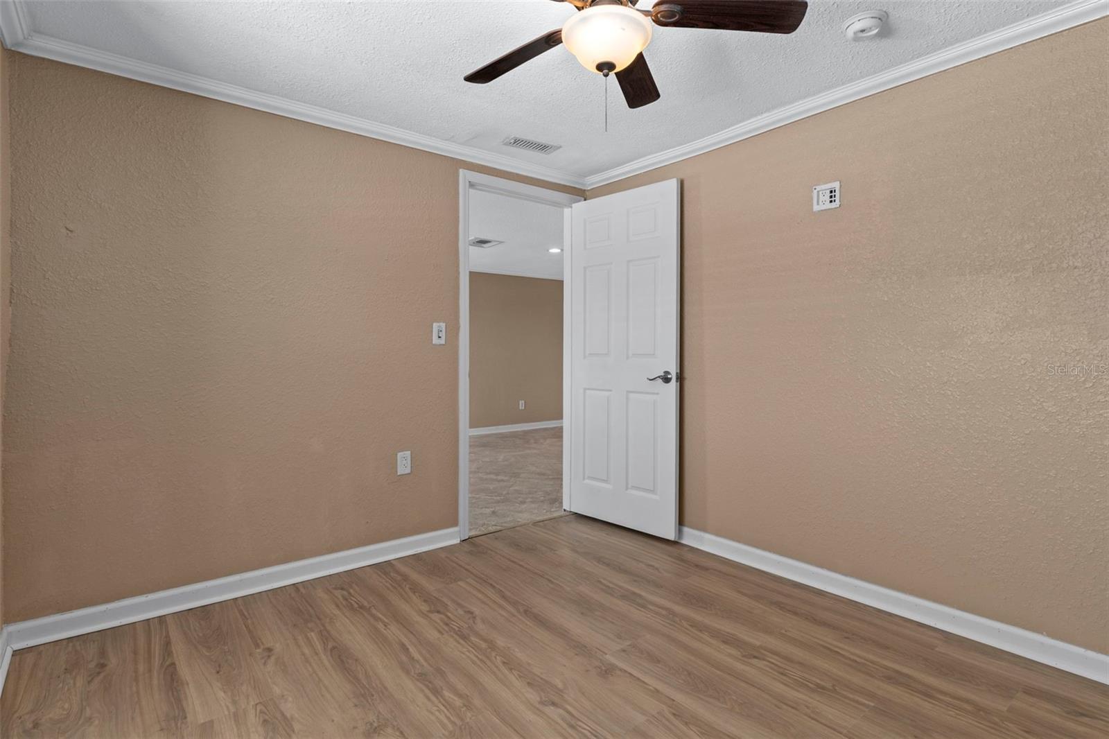 HUDSON BEACH ESTATES - Residential