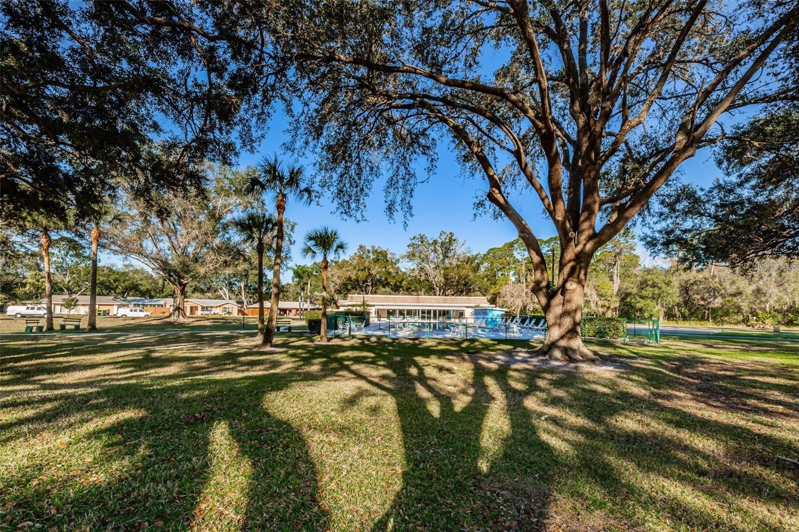 ANCHORAGE OF TARPON LAKE UNIT THREE THE - Residential