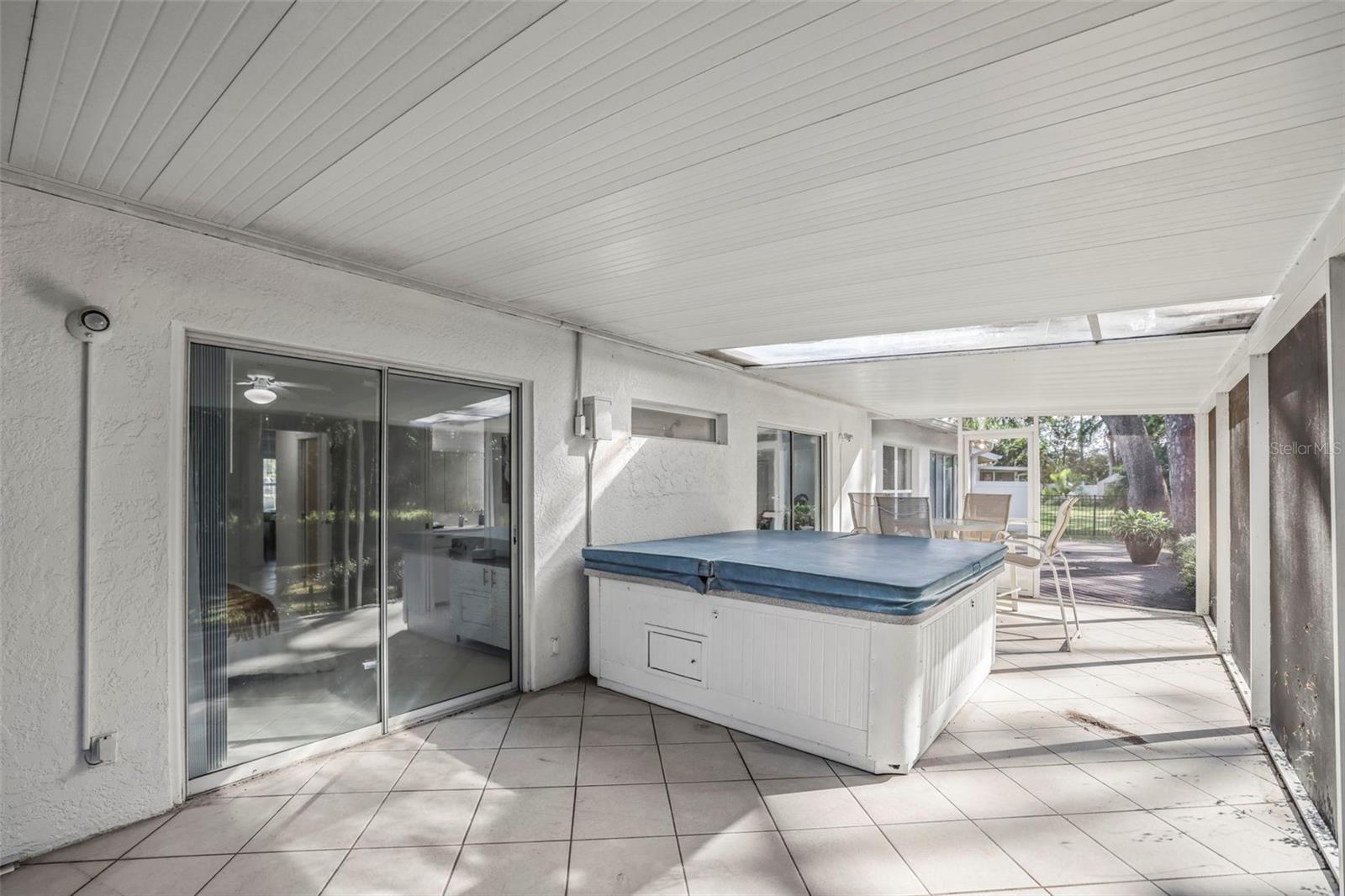 ANCHORAGE OF TARPON LAKE UNIT THREE THE - Residential