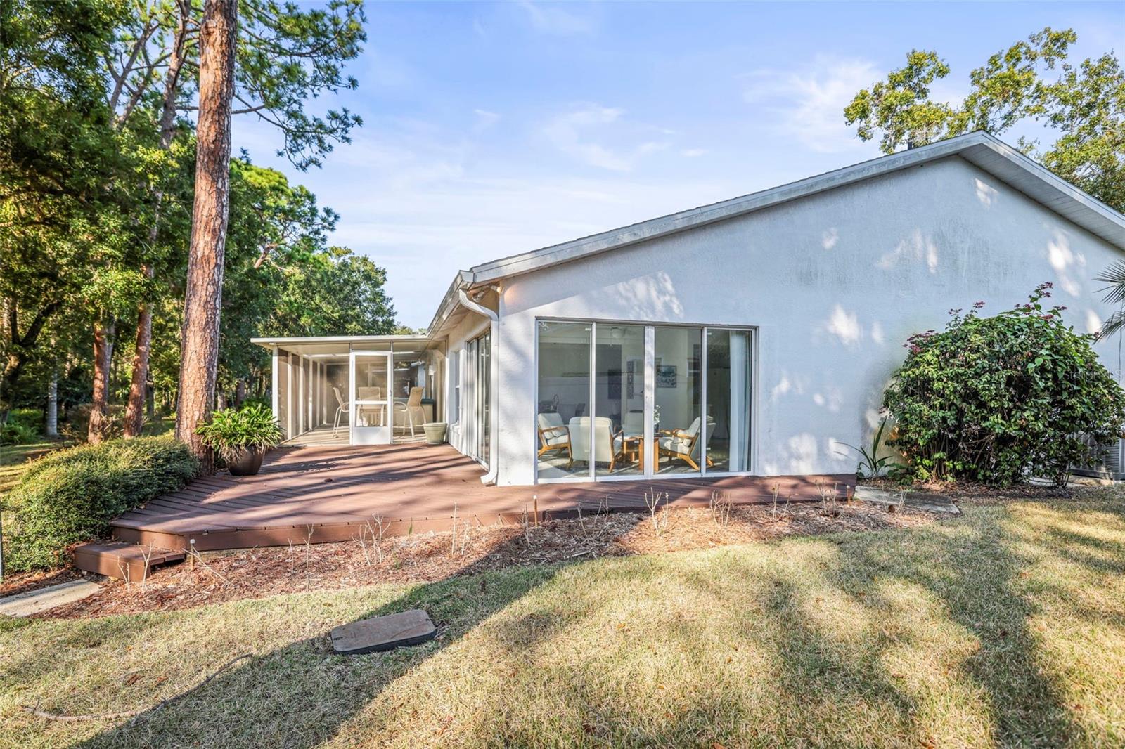 ANCHORAGE OF TARPON LAKE UNIT THREE THE - Residential