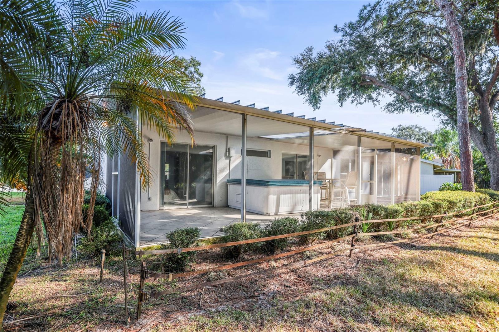 ANCHORAGE OF TARPON LAKE UNIT THREE THE - Residential