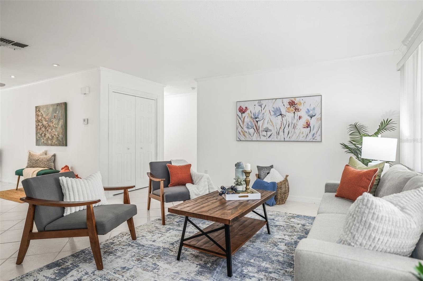 ANCHORAGE OF TARPON LAKE UNIT THREE THE - Residential