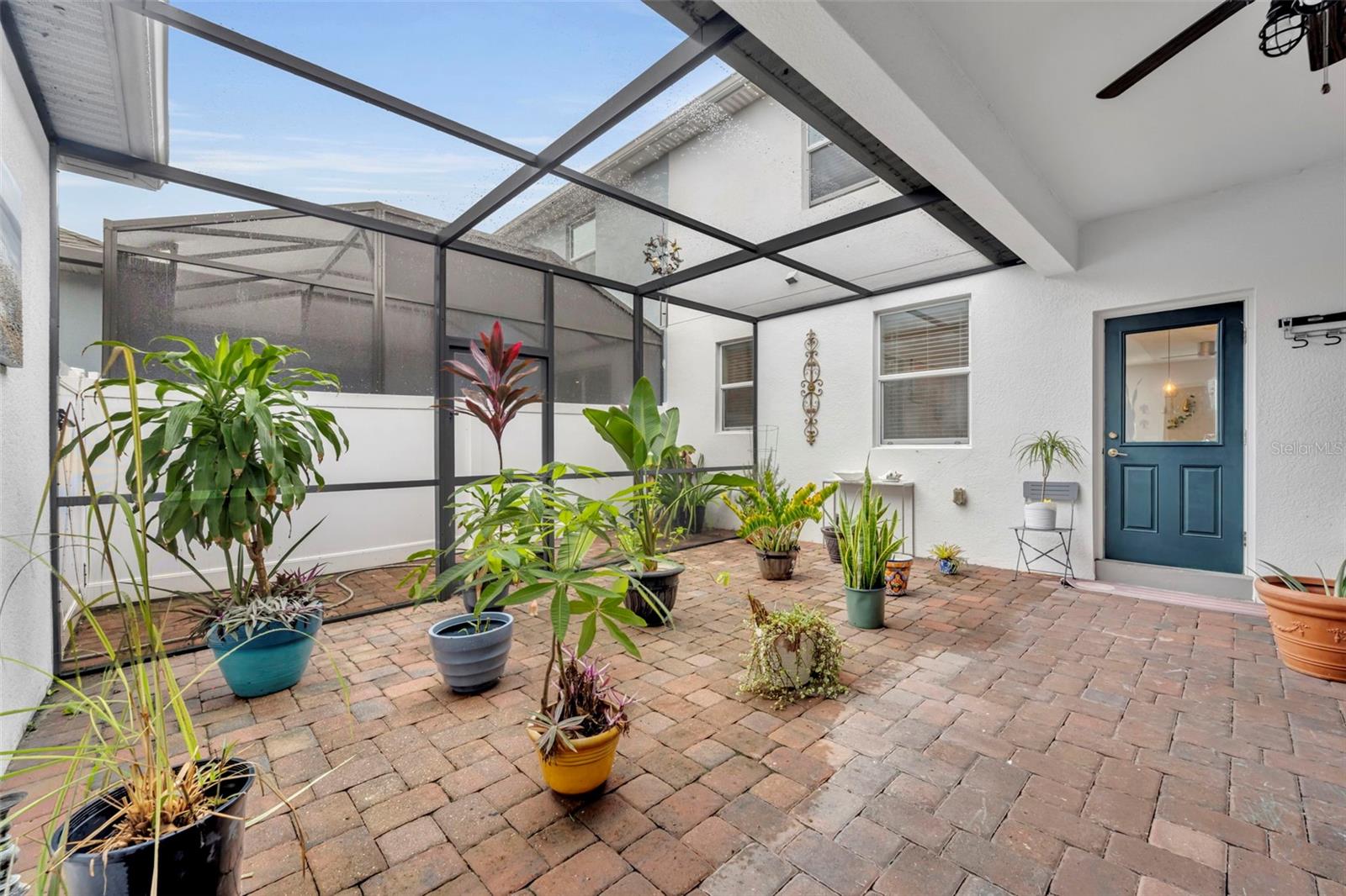 STOREY PARK PH 3 - Residential Lease