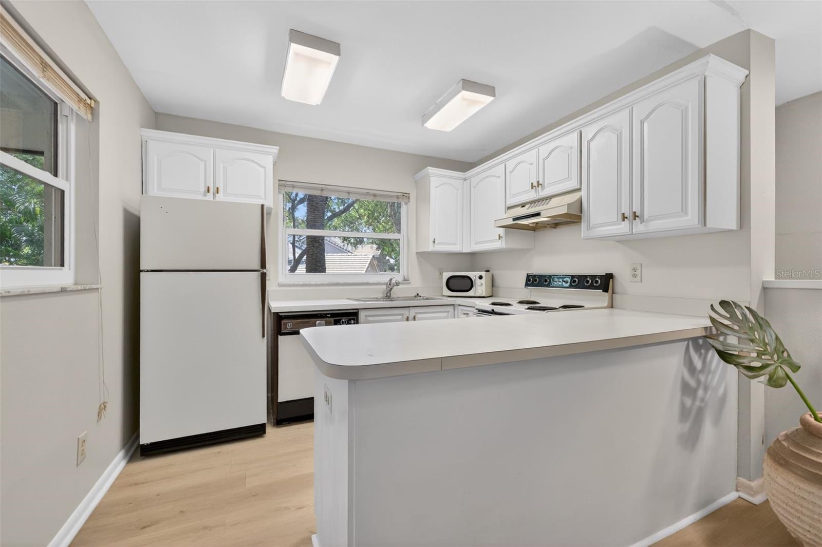 PLAZA VILLAS ONE CONDO - Residential