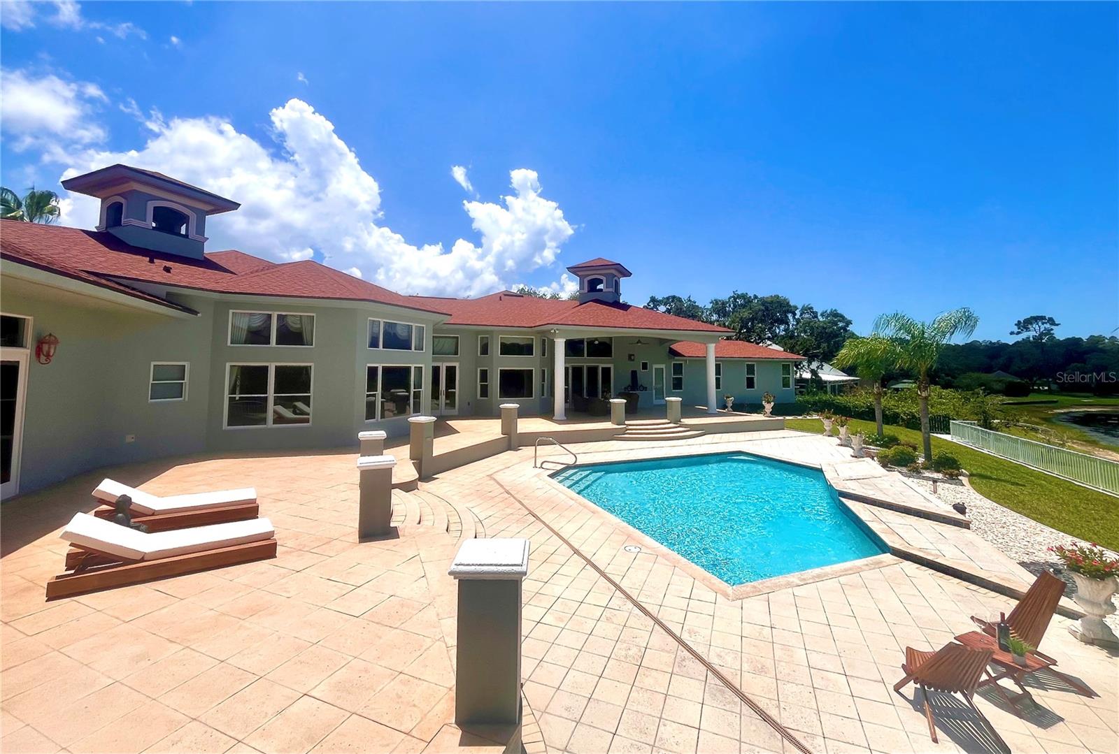 LAKE IN THE WOODS PH I - Residential