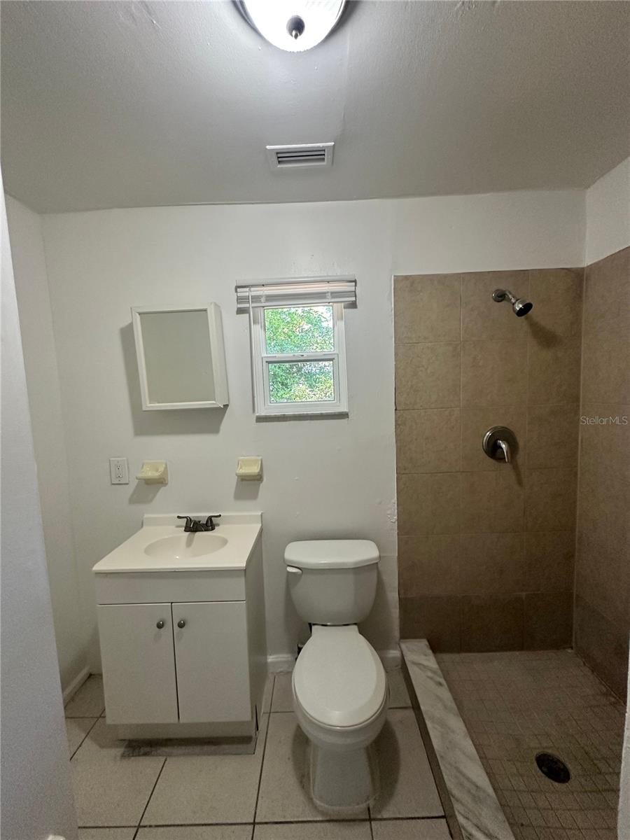 RICHMOND HEIGHTS - Residential Lease