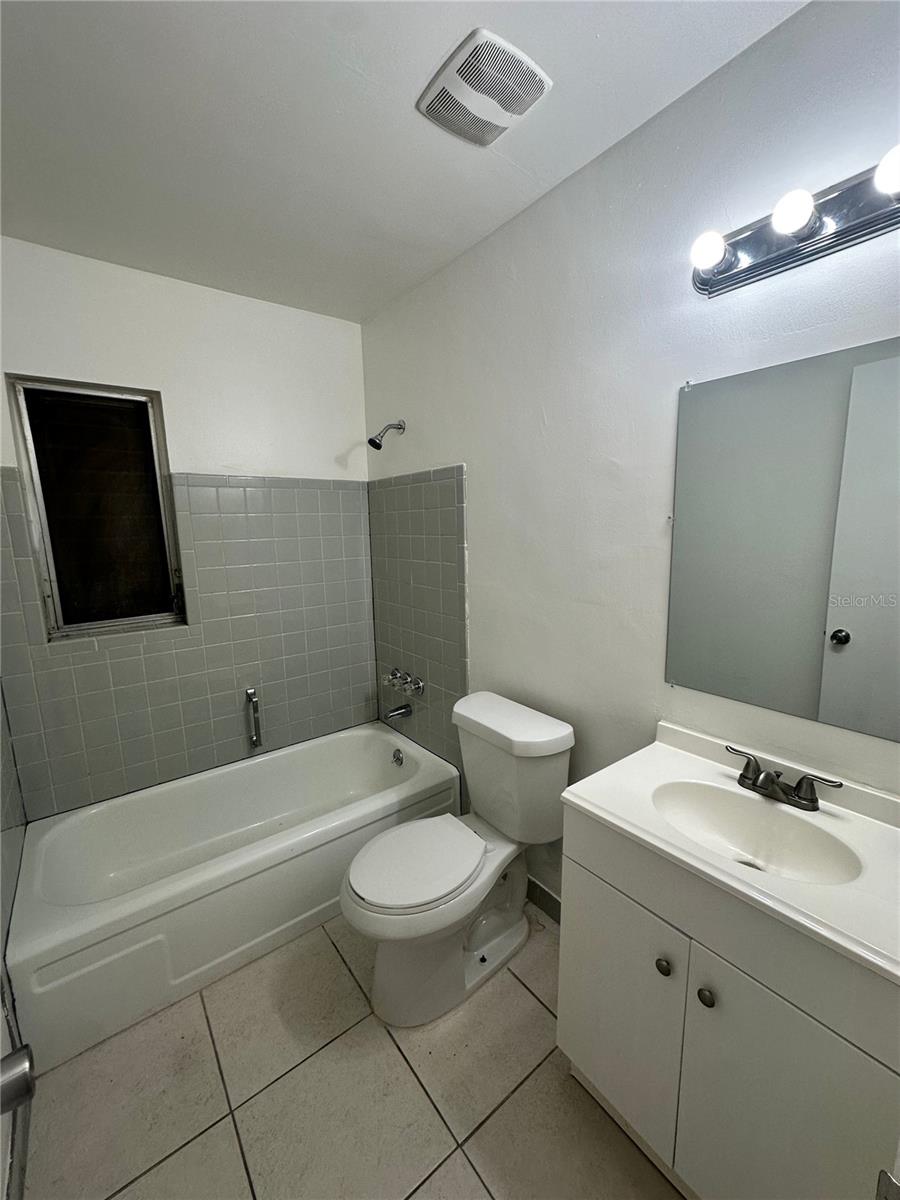 RICHMOND HEIGHTS - Residential Lease