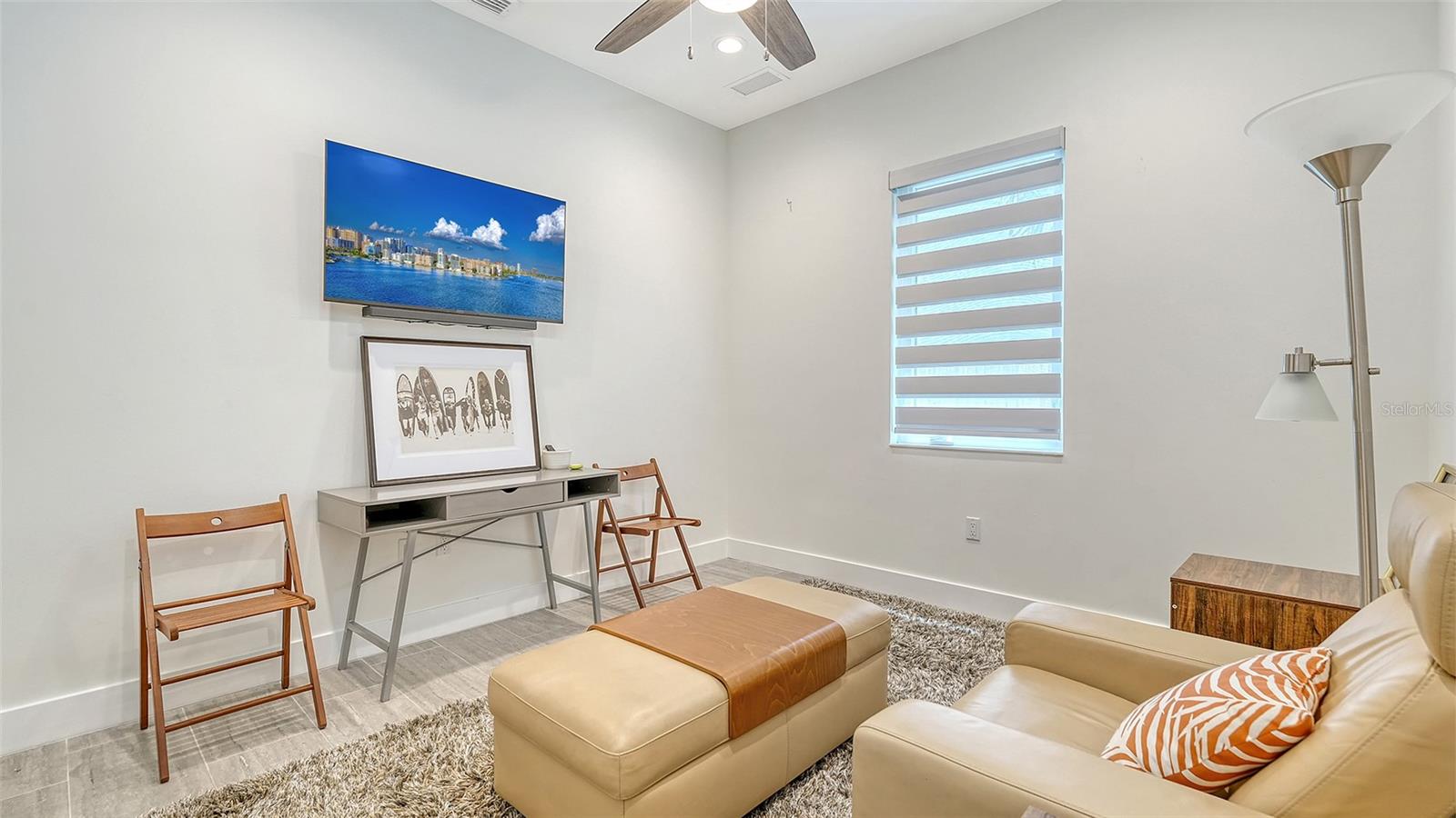 LA LINDA TERRACE - Residential