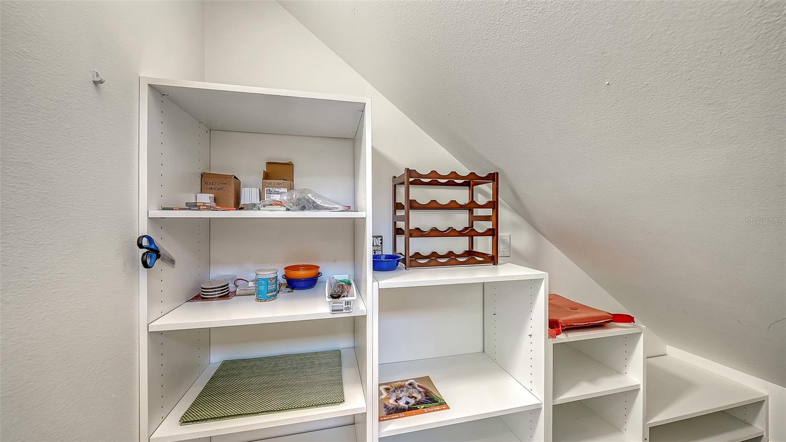 LA LINDA TERRACE - Residential