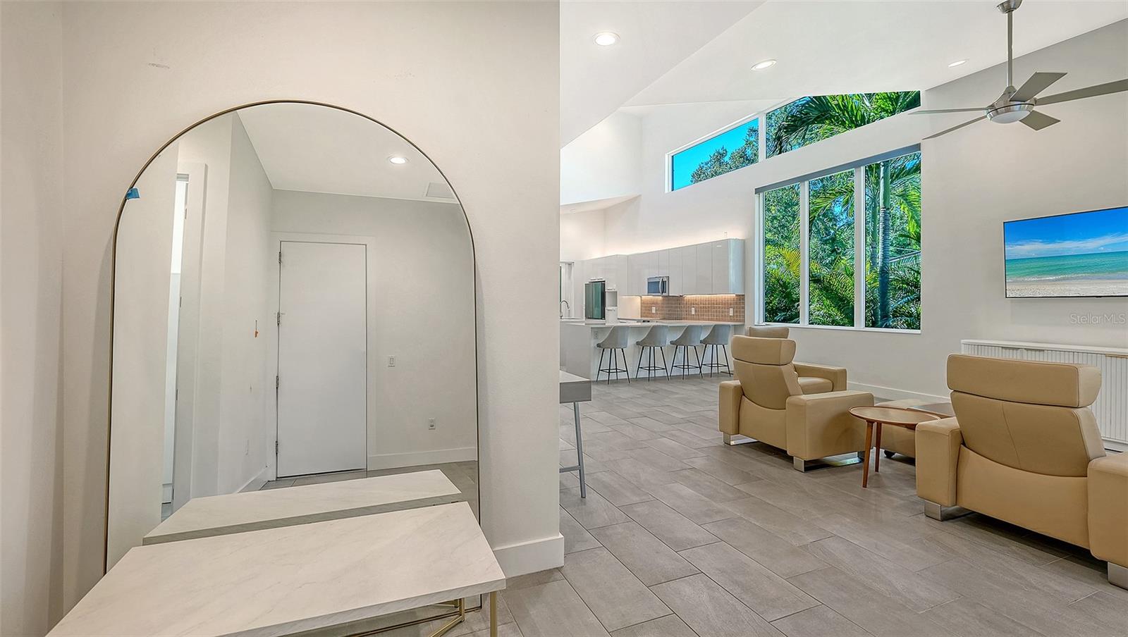 LA LINDA TERRACE - Residential