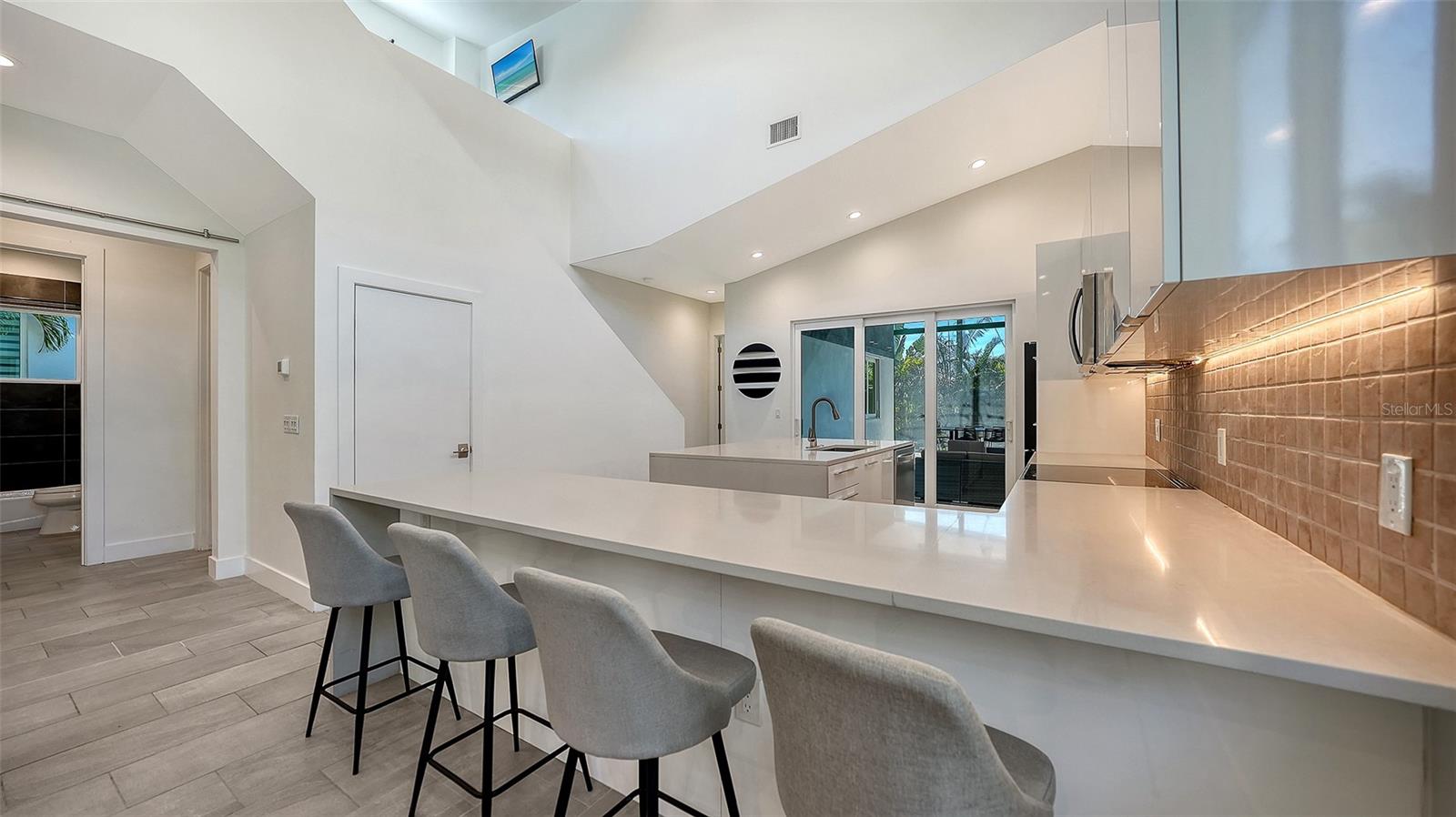 LA LINDA TERRACE - Residential