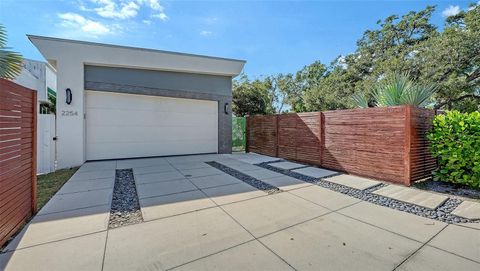 2254 HAWTHORNE STREET SARASOTA FL 34239