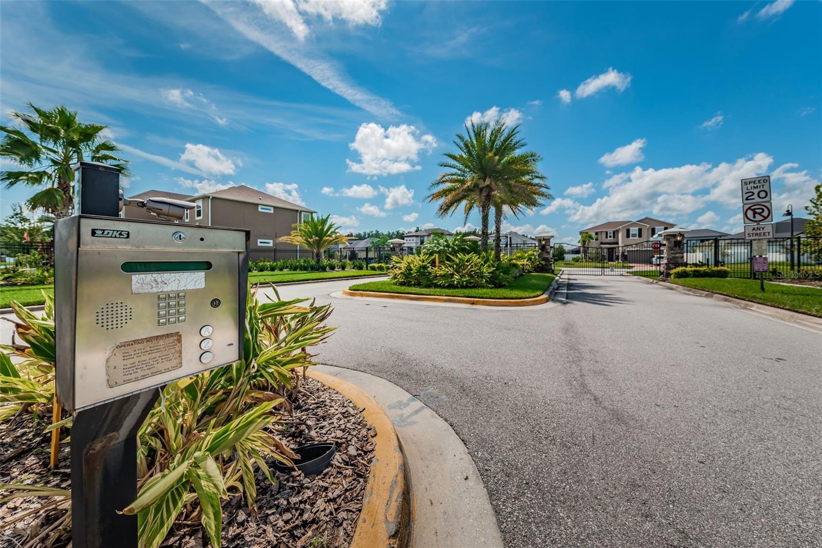 VILLAGES/TRINITY LAKES - Residential