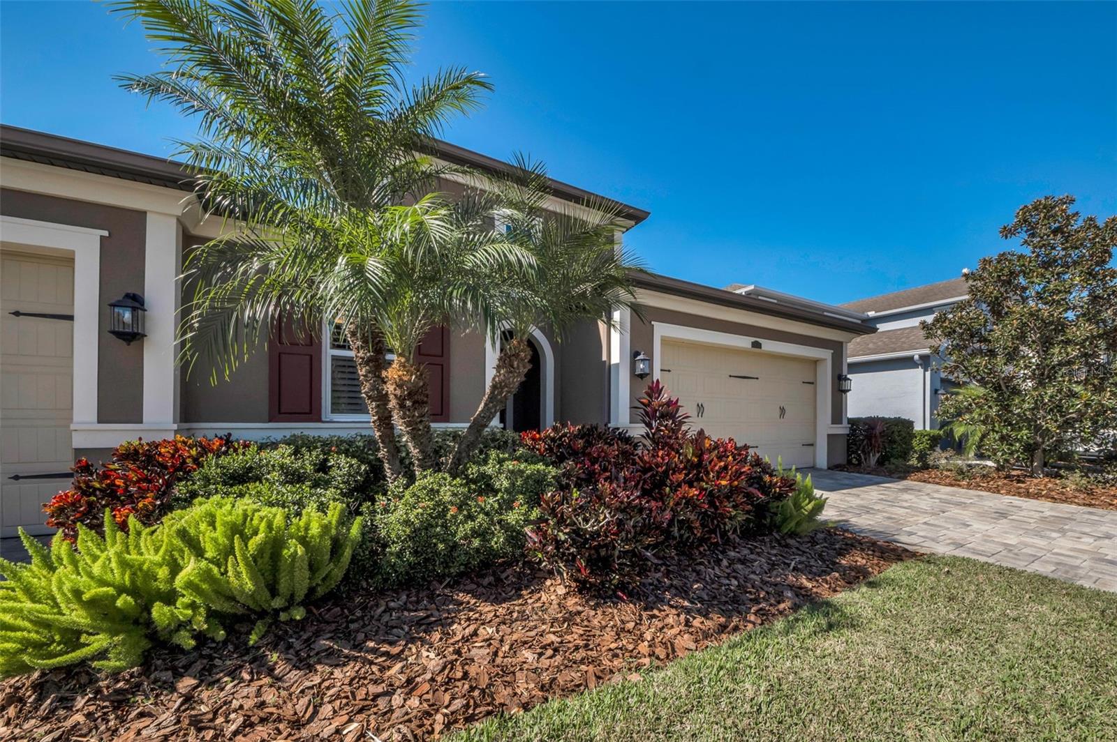 VILLAGES/TRINITY LAKES - Residential