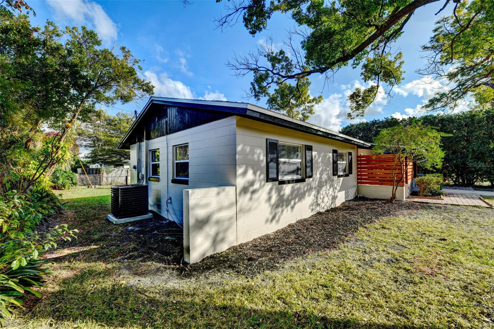 EASTBROOK SUB UNIT 05 - Residential