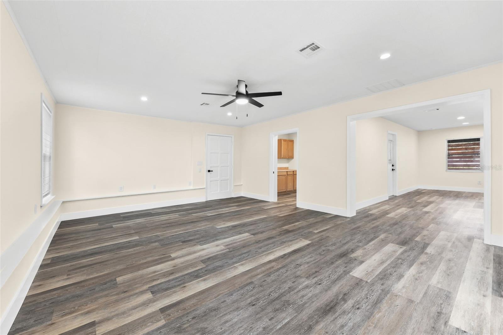 EASTBROOK SUB UNIT 05 - Residential