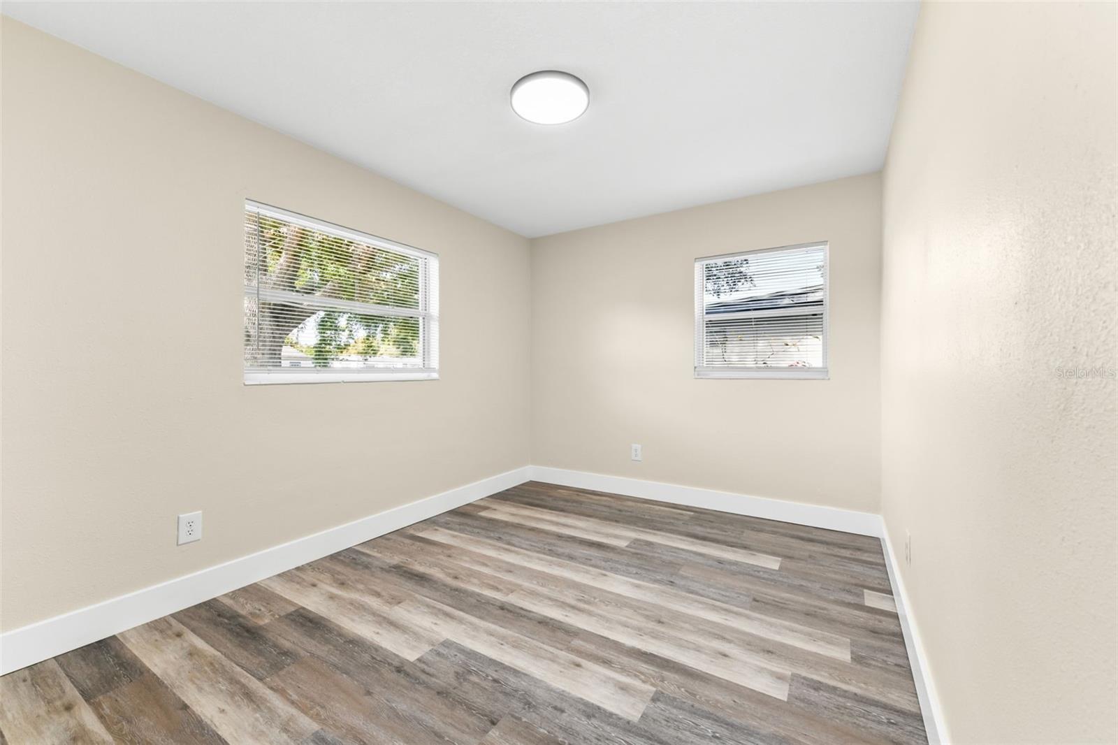 EASTBROOK SUB UNIT 05 - Residential