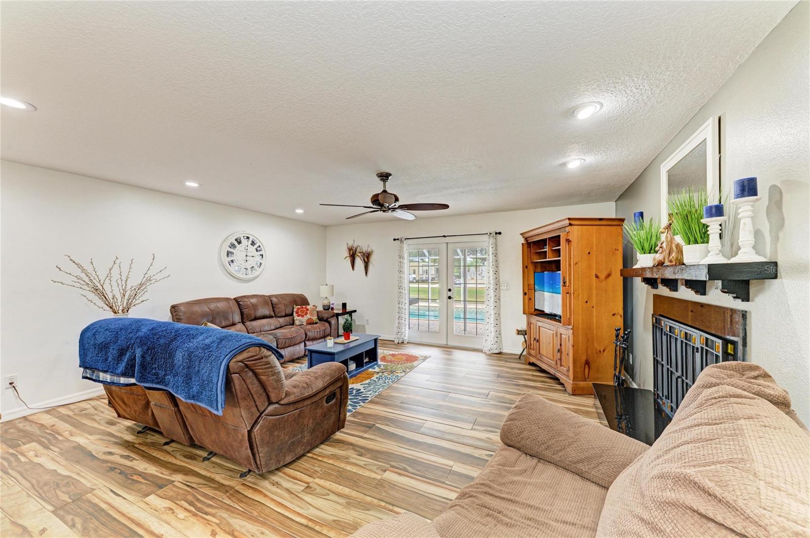 FOX CREEK ACRES - Residential