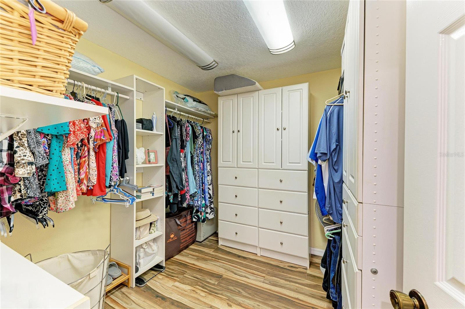 FOX CREEK ACRES - Residential