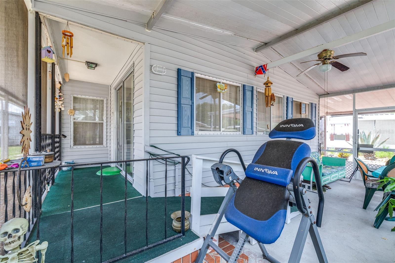 8 WOODLAND CIRCLE