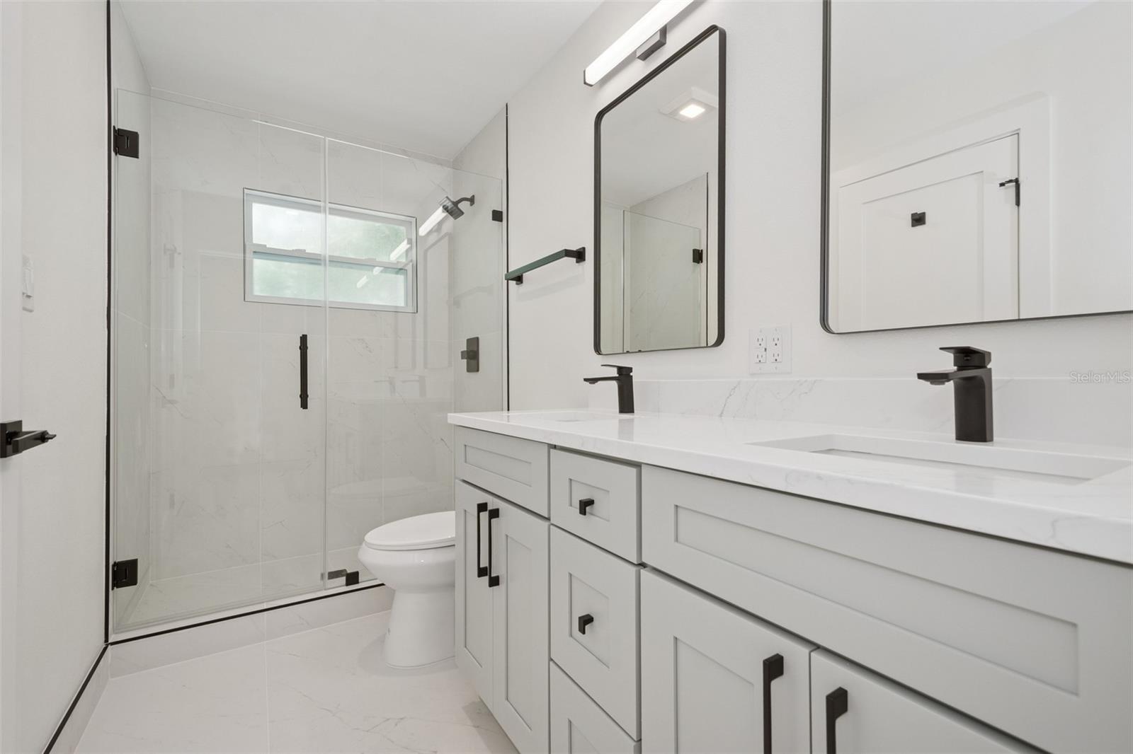 PINE LAWN - Residential